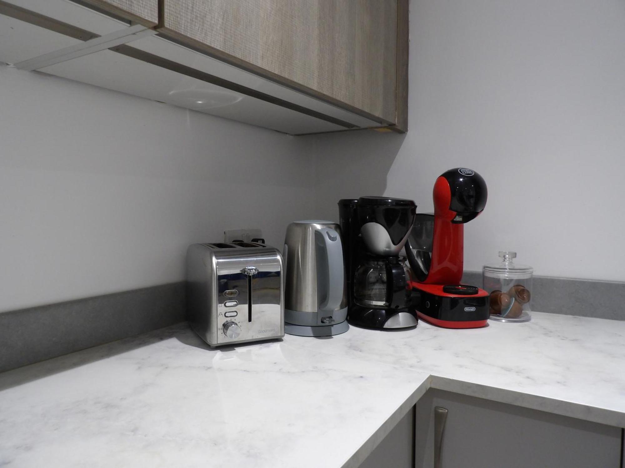 Lovely 3 Bedroom Apartment With Private Garden In Edinburgh City Centre Eksteriør bilde