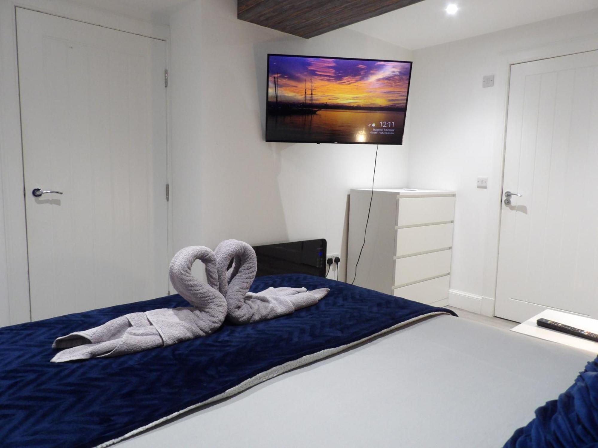 Lovely 3 Bedroom Apartment With Private Garden In Edinburgh City Centre Eksteriør bilde