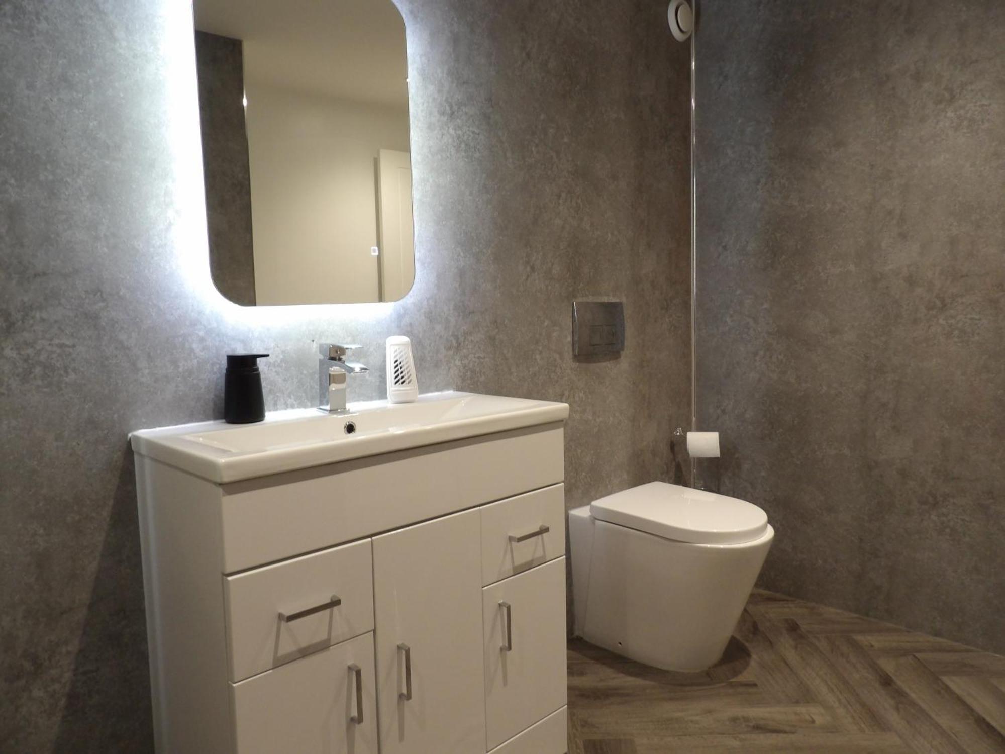 Lovely 3 Bedroom Apartment With Private Garden In Edinburgh City Centre Eksteriør bilde
