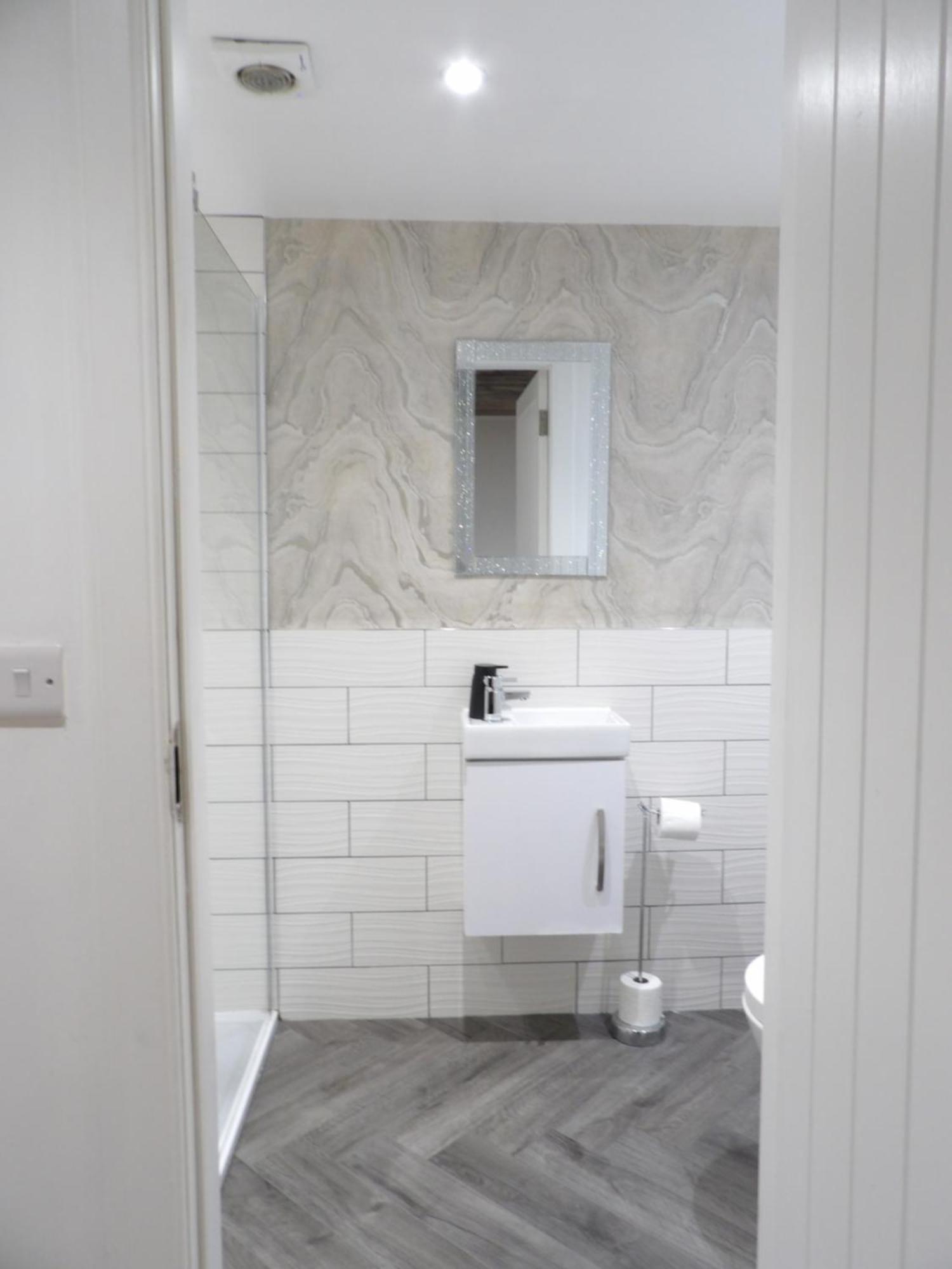 Lovely 3 Bedroom Apartment With Private Garden In Edinburgh City Centre Eksteriør bilde